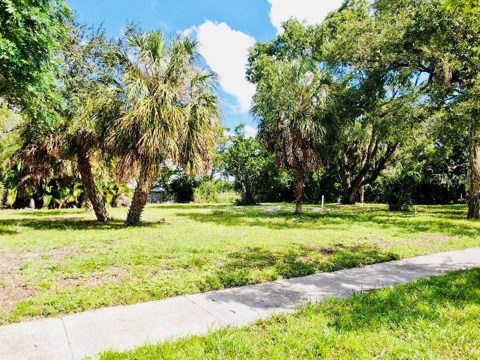 1705 6TH STREET, Sarasota, FL 34236 1705 6TH STREET, Sarasota, FL 34236