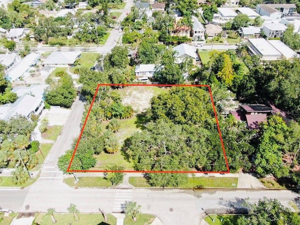 1705 6TH STREET, Sarasota, FL 34236 1705 6TH STREET, Sarasota, FL 34236
