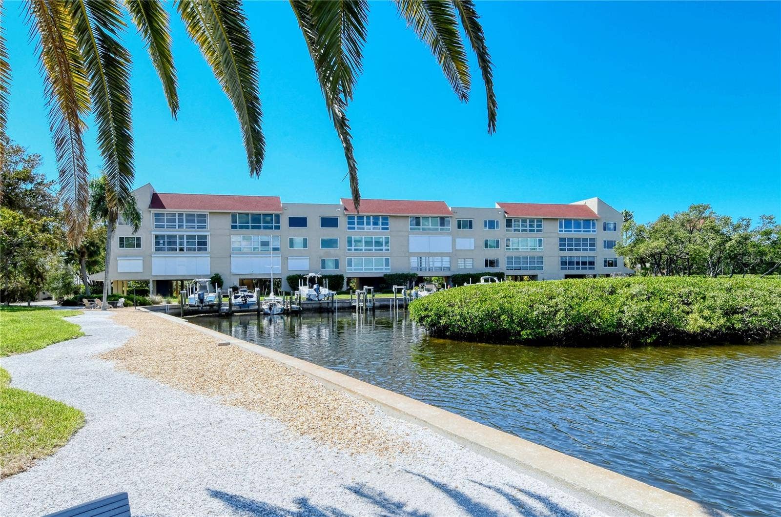 4800 GULF OF MEXICO DRIVE, #205, Longboat Key, FL 34228 South Marina!
