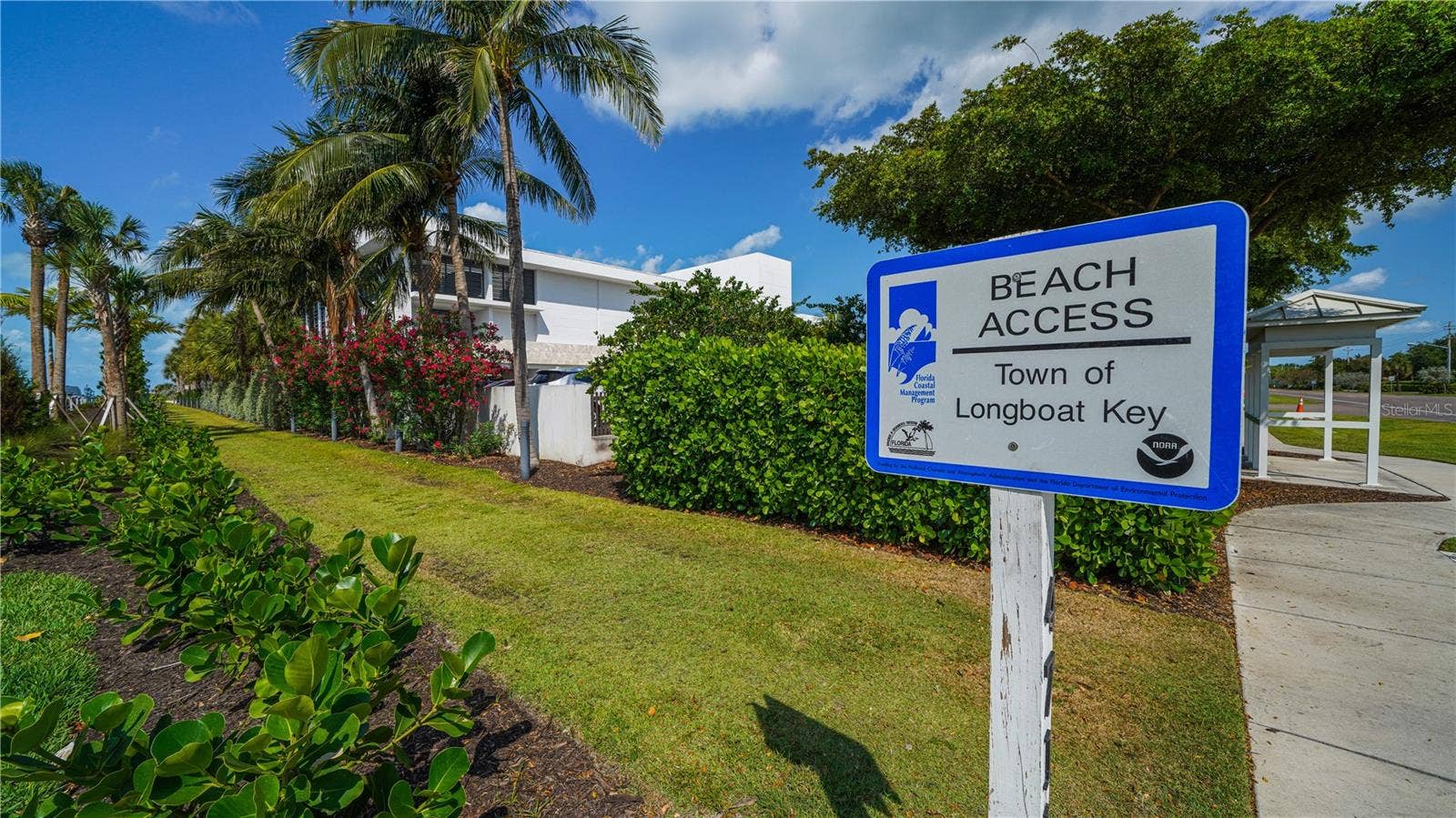 4800 GULF OF MEXICO DRIVE, #205, Longboat Key, FL 34228 Public Beach Path!
