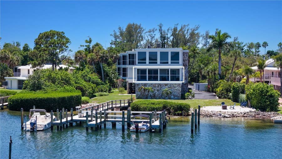 Property photo for 5320 GULF OF MEXICO DRIVE, #101, Longboat Key, FL