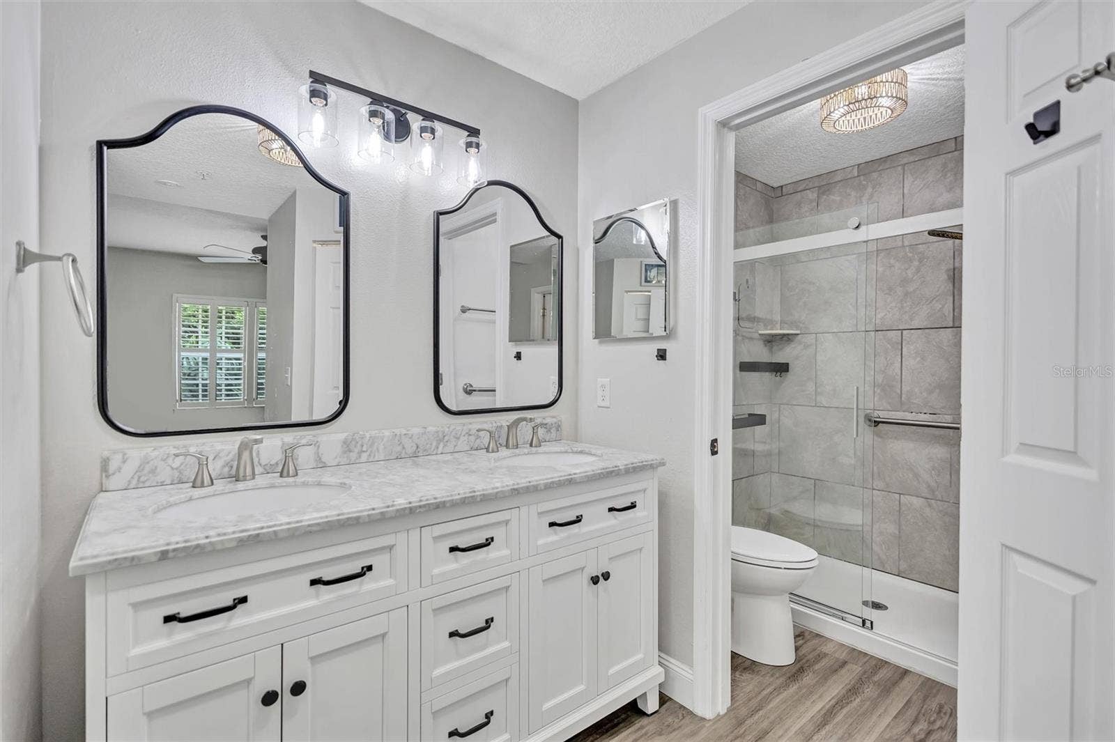 5520 FAIR OAKS STREET, #19A, Bradenton, FL 34203 5520 FAIR OAKS STREET, #19A, Bradenton, FL 34203