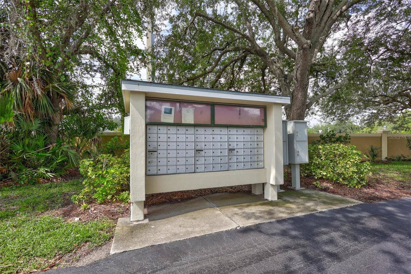 5520 FAIR OAKS STREET, #19A, Bradenton, FL 34203 5520 FAIR OAKS STREET, #19A, Bradenton, FL 34203