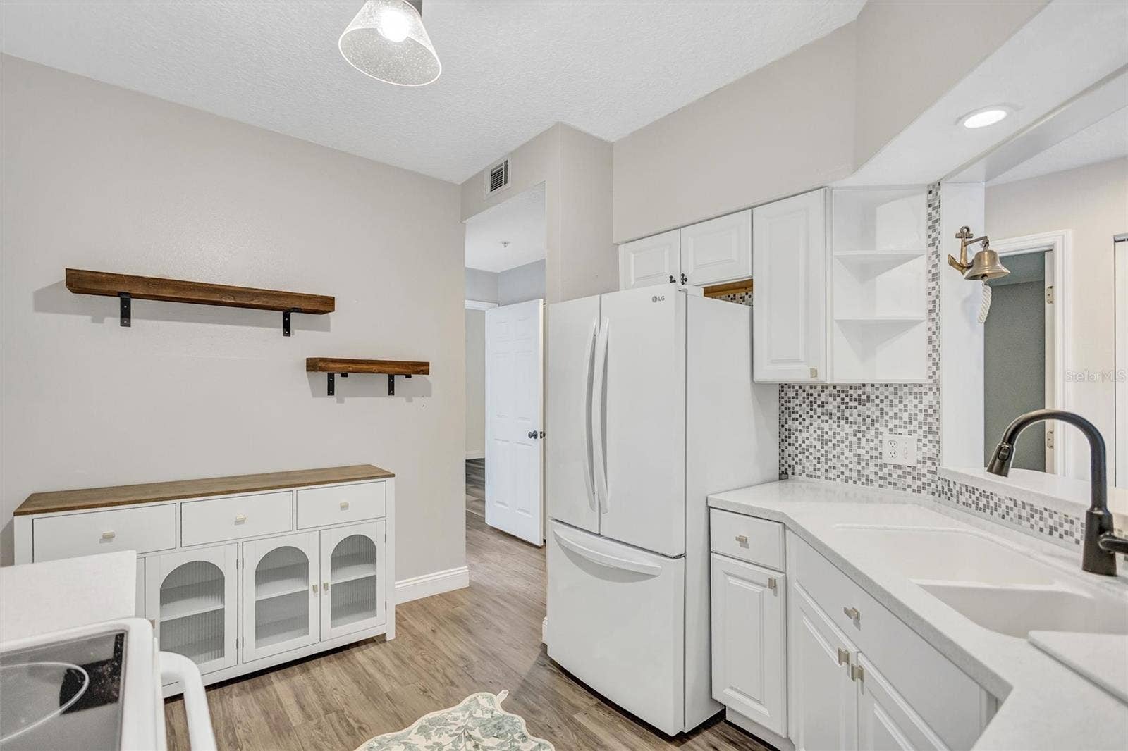 5520 FAIR OAKS STREET, #19A, Bradenton, FL 34203 5520 FAIR OAKS STREET, #19A, Bradenton, FL 34203