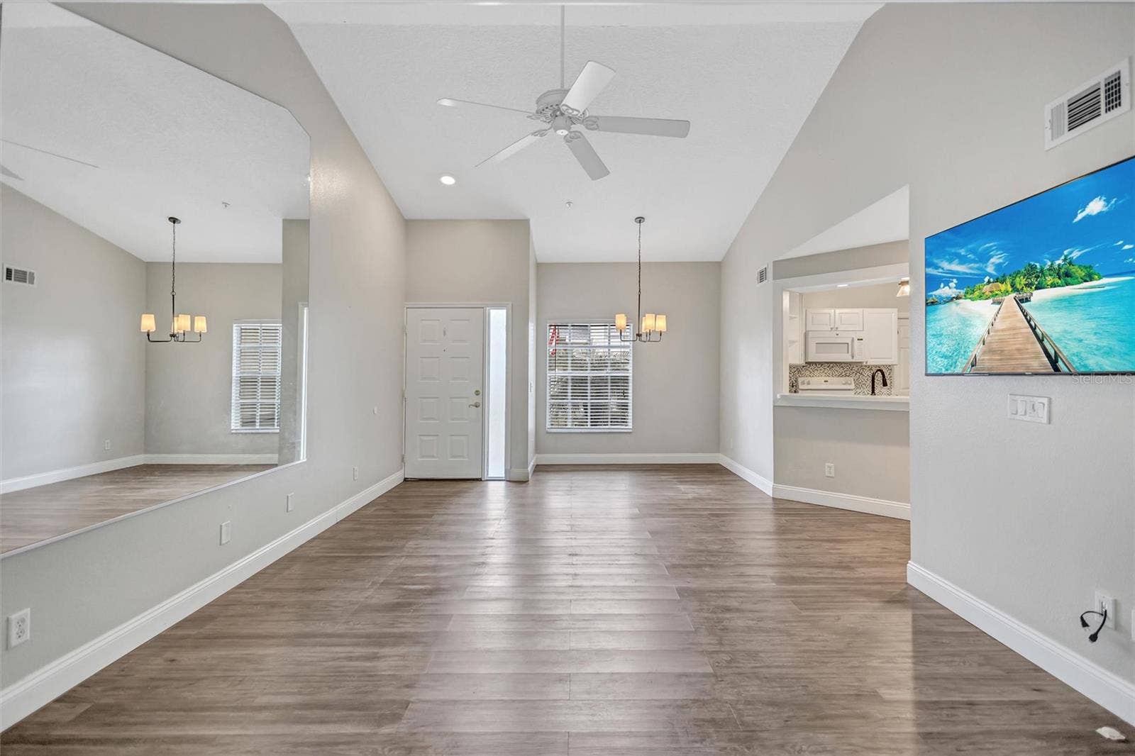 5520 FAIR OAKS STREET, #19A, Bradenton, FL 34203 5520 FAIR OAKS STREET, #19A, Bradenton, FL 34203