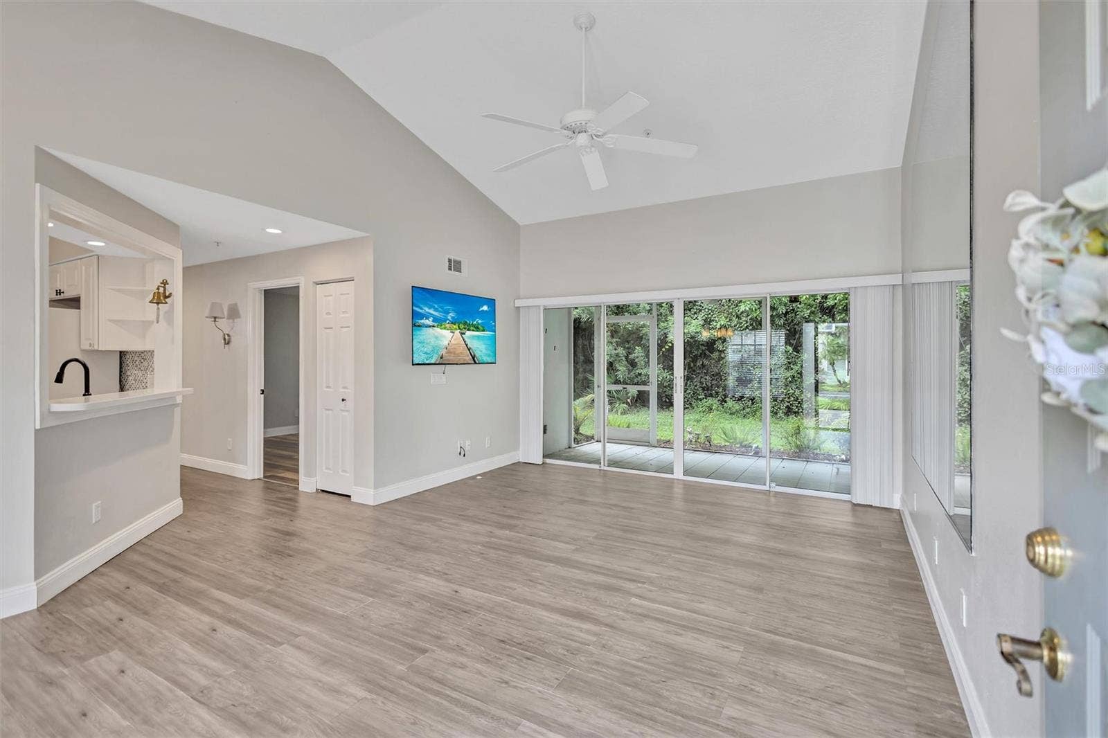 5520 FAIR OAKS STREET, #19A, Bradenton, FL 34203 5520 FAIR OAKS STREET, #19A, Bradenton, FL 34203