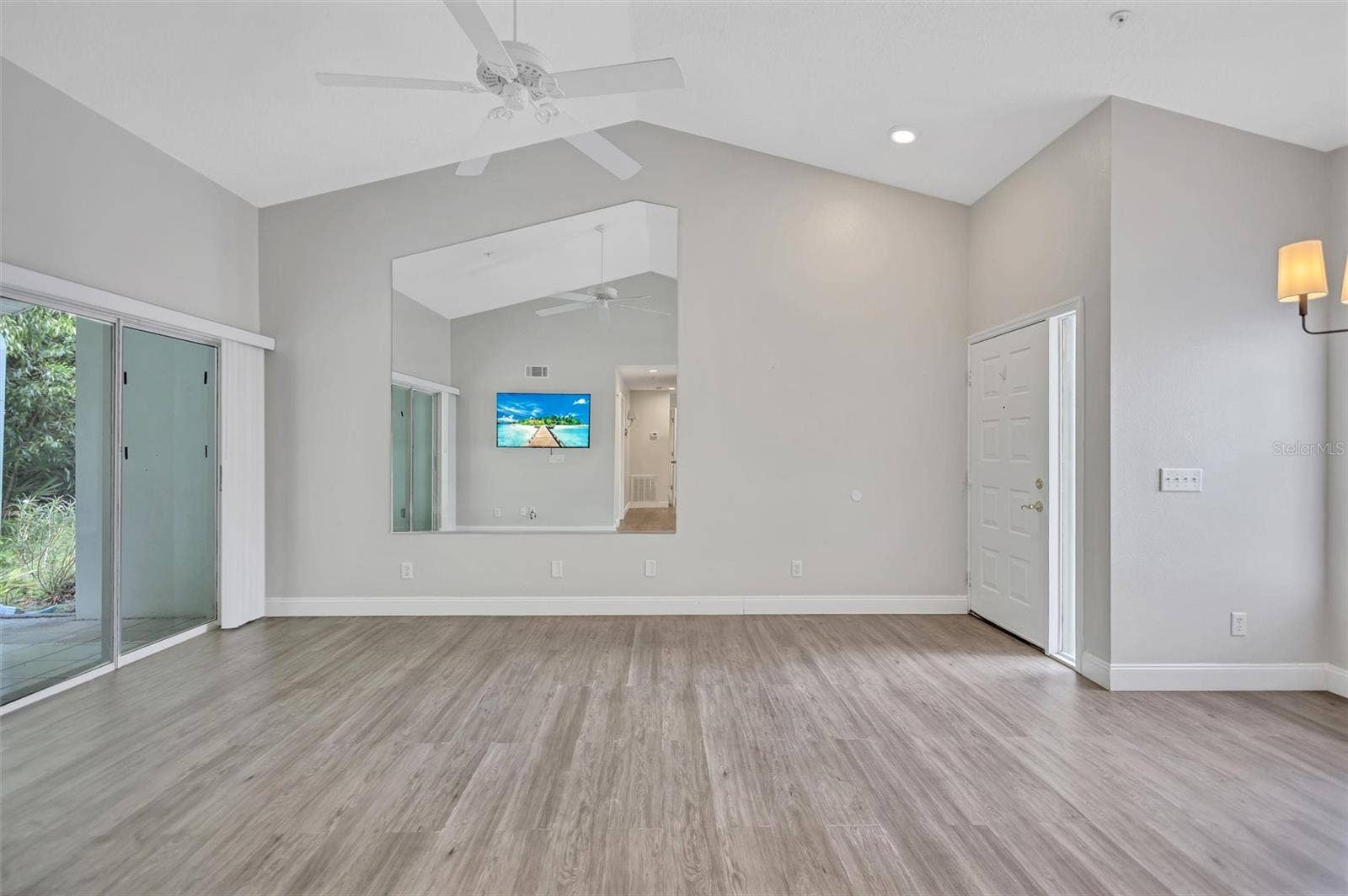 5520 FAIR OAKS STREET, #19A, Bradenton, FL 34203 5520 FAIR OAKS STREET, #19A, Bradenton, FL 34203