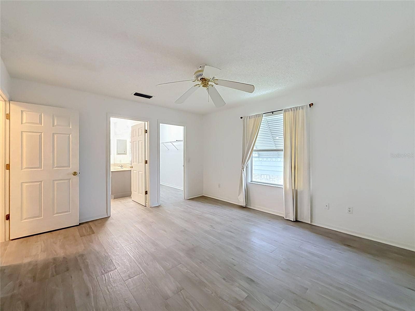 1607 COG HILL DRIVE, Lady Lake, FL 32159 1607 COG HILL DRIVE, Lady Lake, FL 32159