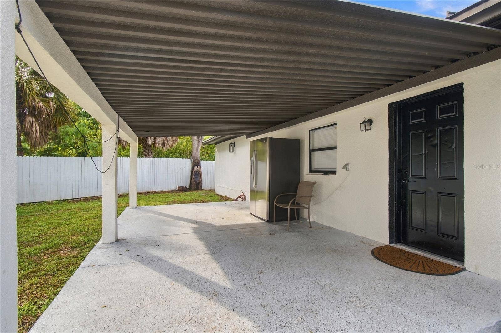 305 LIME TREE ROAD, Tampa, FL 33619