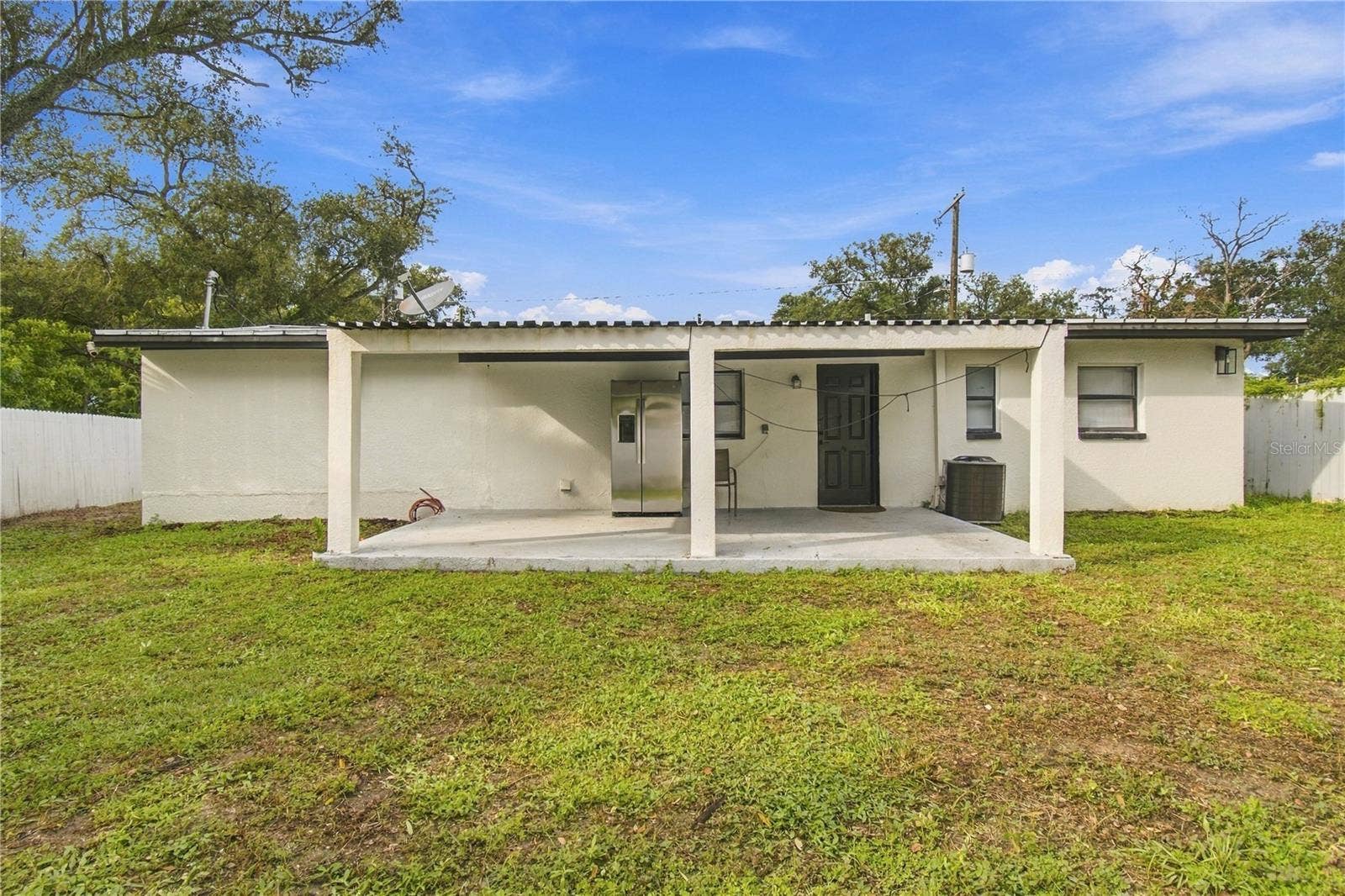 305 LIME TREE ROAD, Tampa, FL 33619