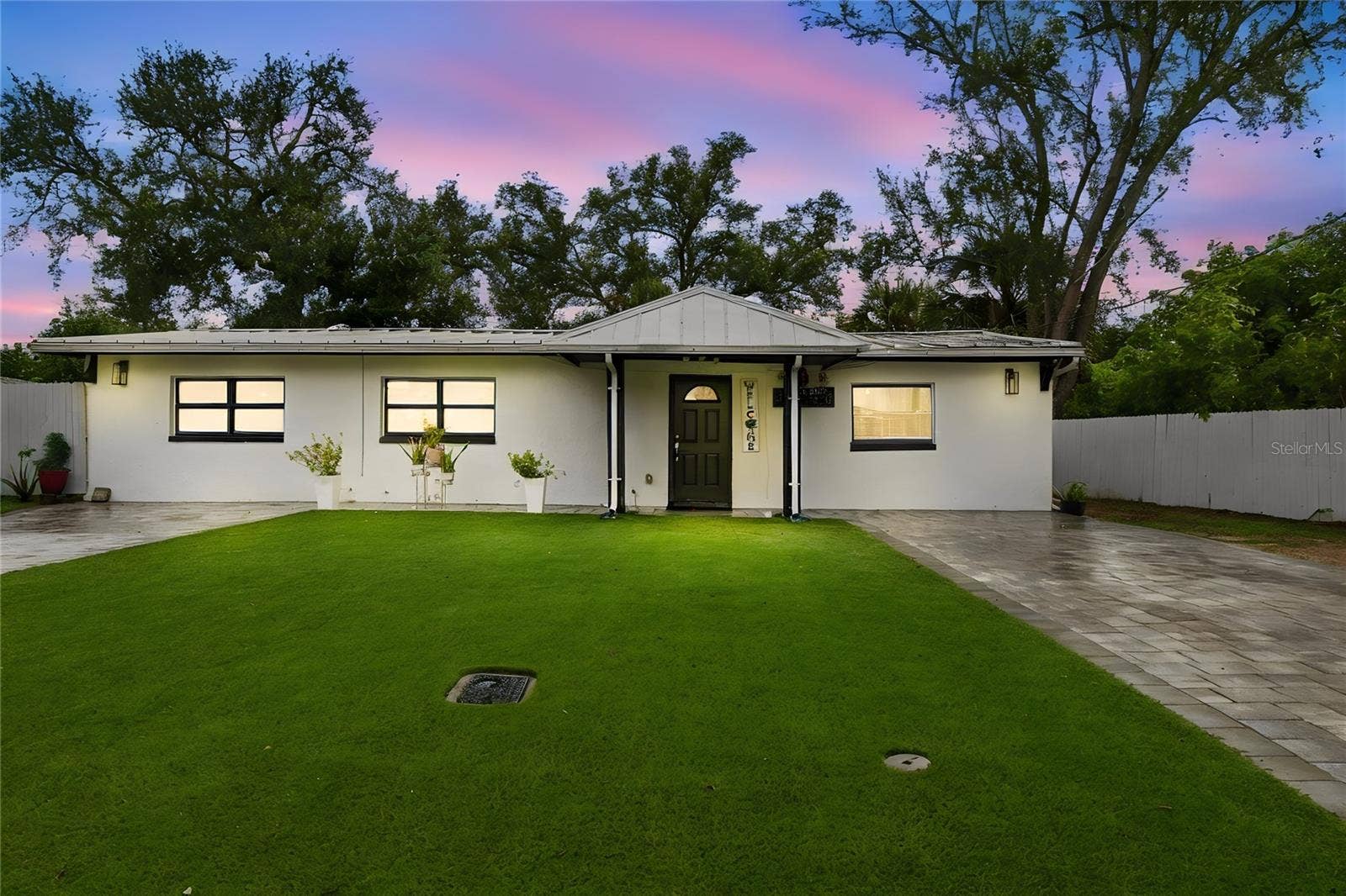 305 LIME TREE ROAD, Tampa, FL 33619