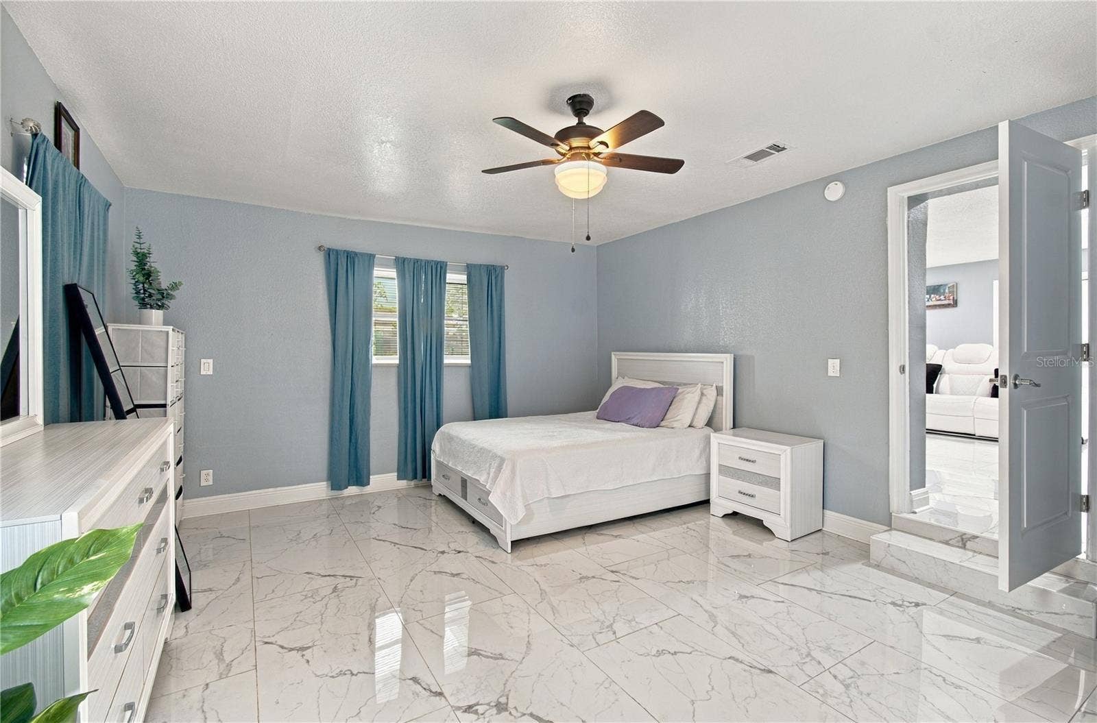 305 LIME TREE ROAD, Tampa, FL 33619