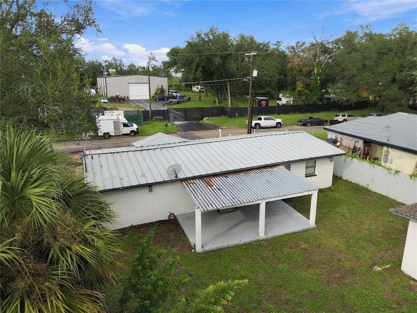 305 LIME TREE ROAD, Tampa, FL 33619
