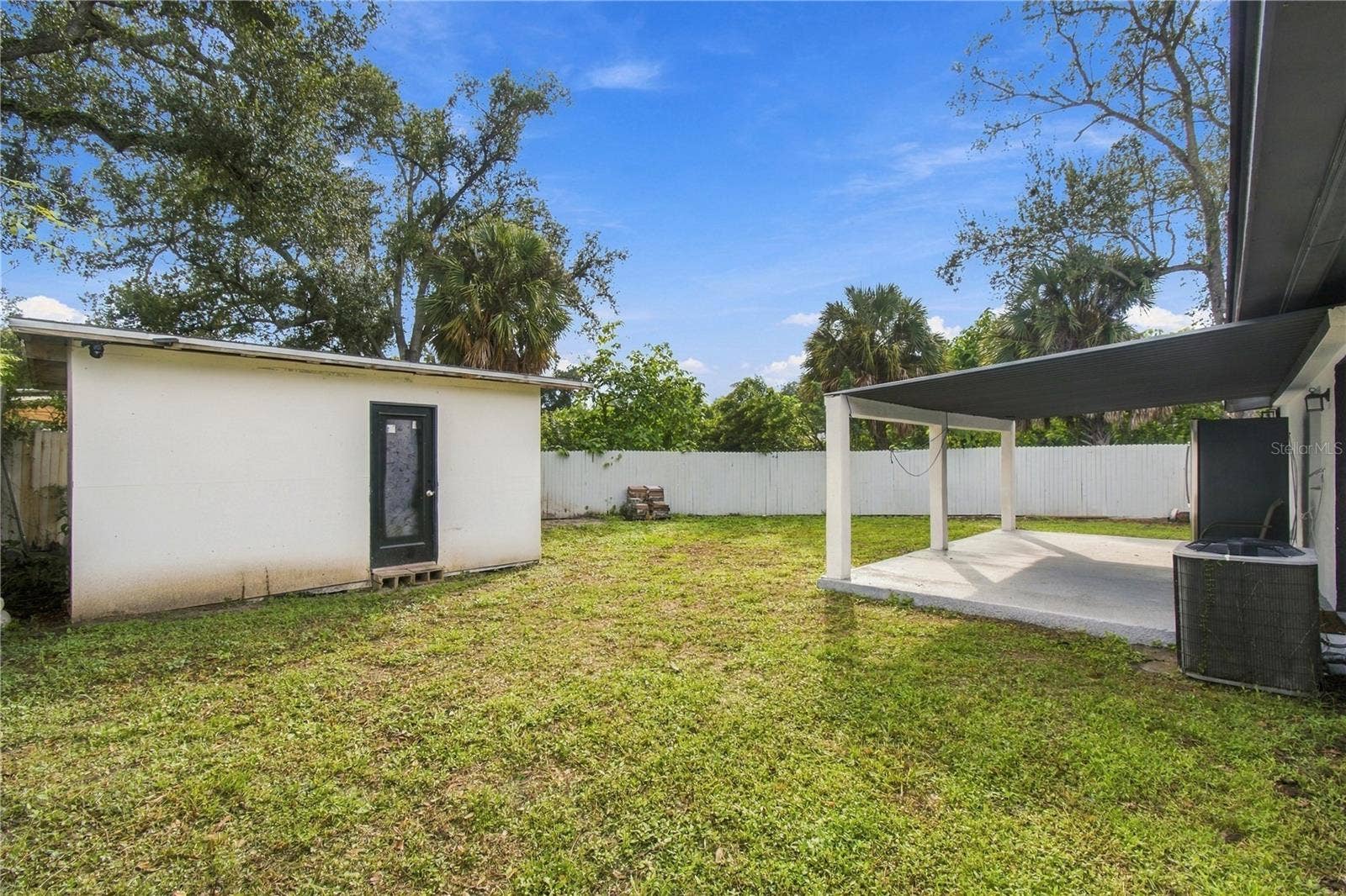 305 LIME TREE ROAD, Tampa, FL 33619