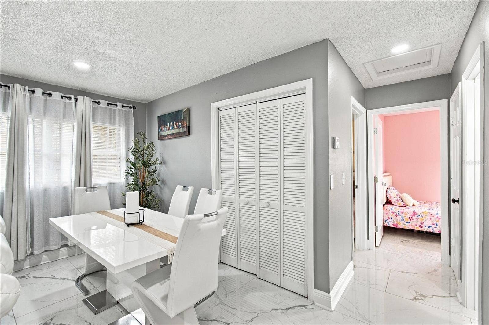 305 LIME TREE ROAD, Tampa, FL 33619