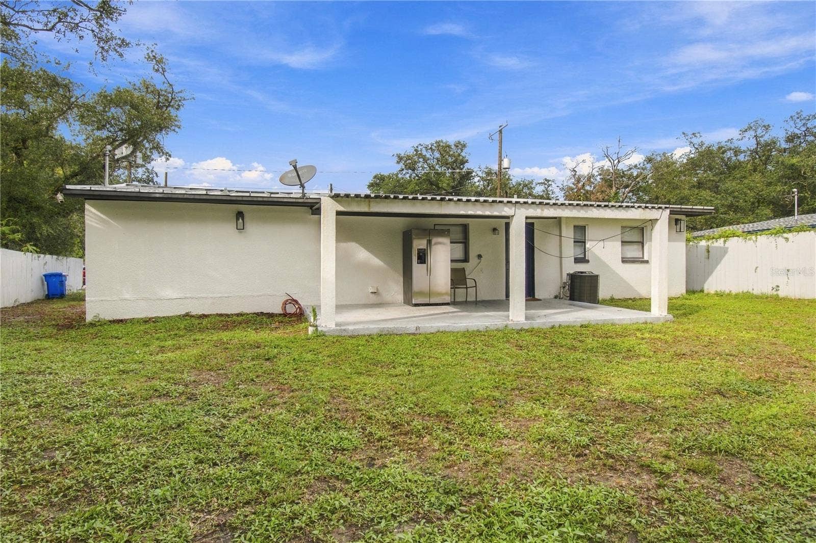 305 LIME TREE ROAD, Tampa, FL 33619