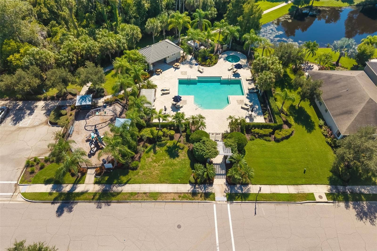 6417 PINE BREEZE RUN, Sarasota, FL 34243 6417 PINE BREEZE RUN, Sarasota, FL 34243