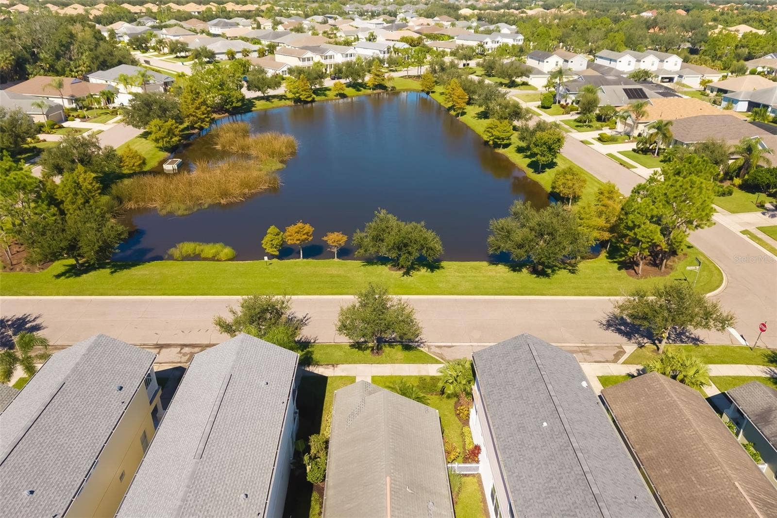 6417 PINE BREEZE RUN, Sarasota, FL 34243 6417 PINE BREEZE RUN, Sarasota, FL 34243