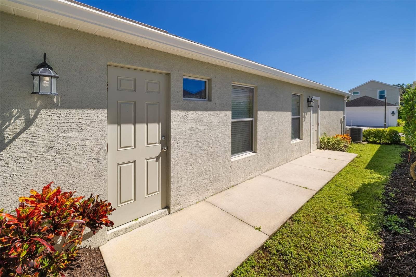 6417 PINE BREEZE RUN, Sarasota, FL 34243 6417 PINE BREEZE RUN, Sarasota, FL 34243