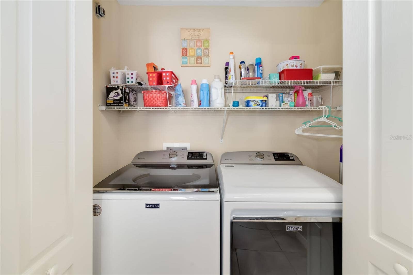 6417 PINE BREEZE RUN, Sarasota, FL 34243 6417 PINE BREEZE RUN, Sarasota, FL 34243