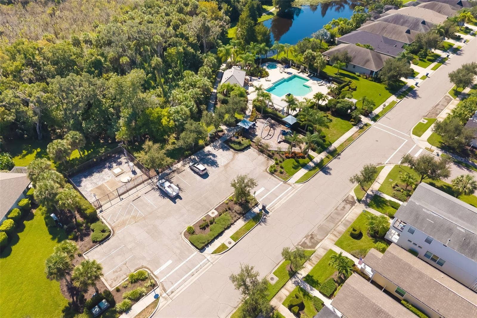 6417 PINE BREEZE RUN, Sarasota, FL 34243 6417 PINE BREEZE RUN, Sarasota, FL 34243