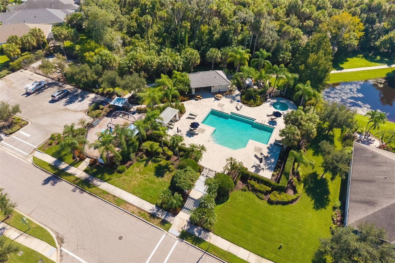 6417 PINE BREEZE RUN, Sarasota, FL 34243 6417 PINE BREEZE RUN, Sarasota, FL 34243