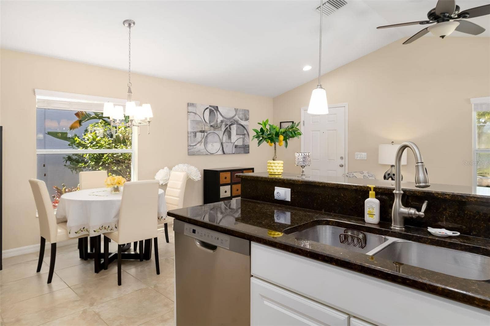 6417 PINE BREEZE RUN, Sarasota, FL 34243 6417 PINE BREEZE RUN, Sarasota, FL 34243