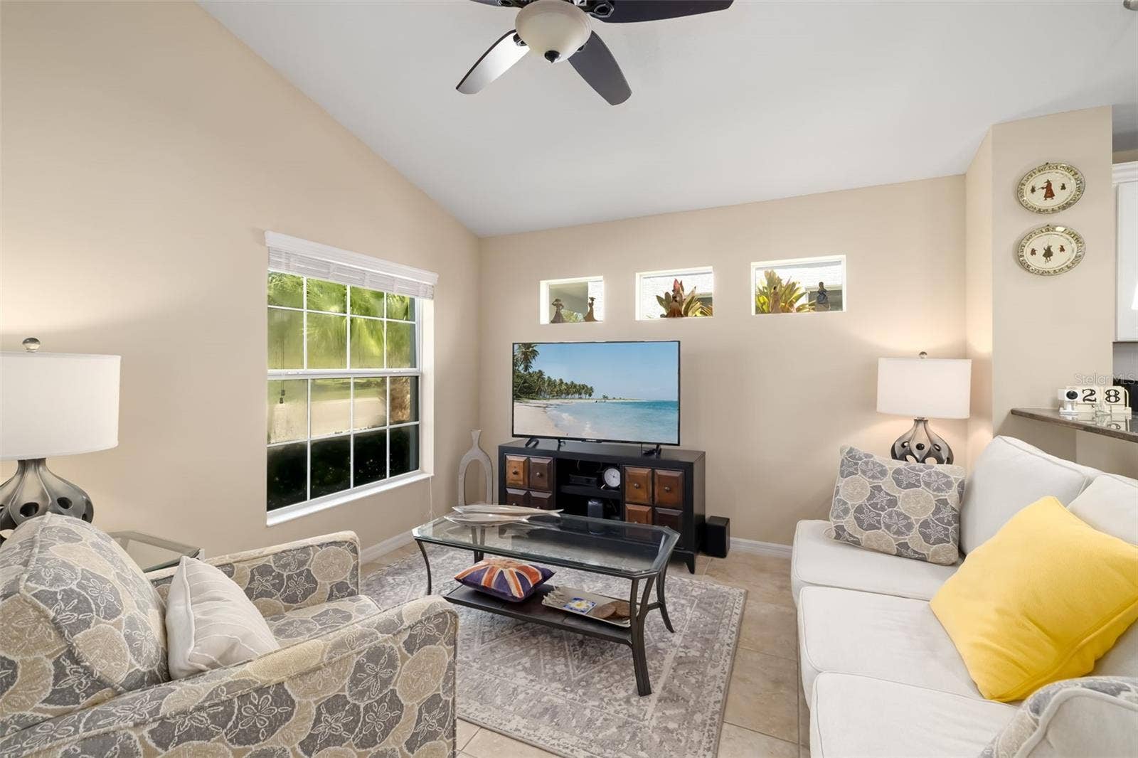 6417 PINE BREEZE RUN, Sarasota, FL 34243 6417 PINE BREEZE RUN, Sarasota, FL 34243