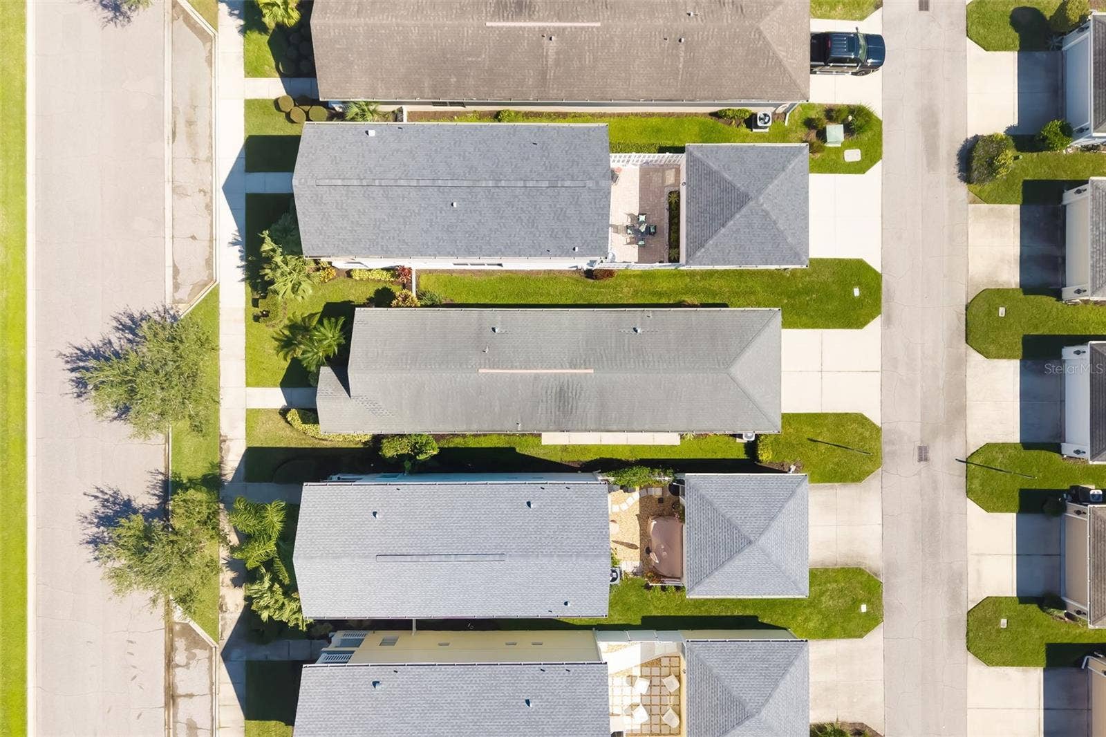 6417 PINE BREEZE RUN, Sarasota, FL 34243 6417 PINE BREEZE RUN, Sarasota, FL 34243