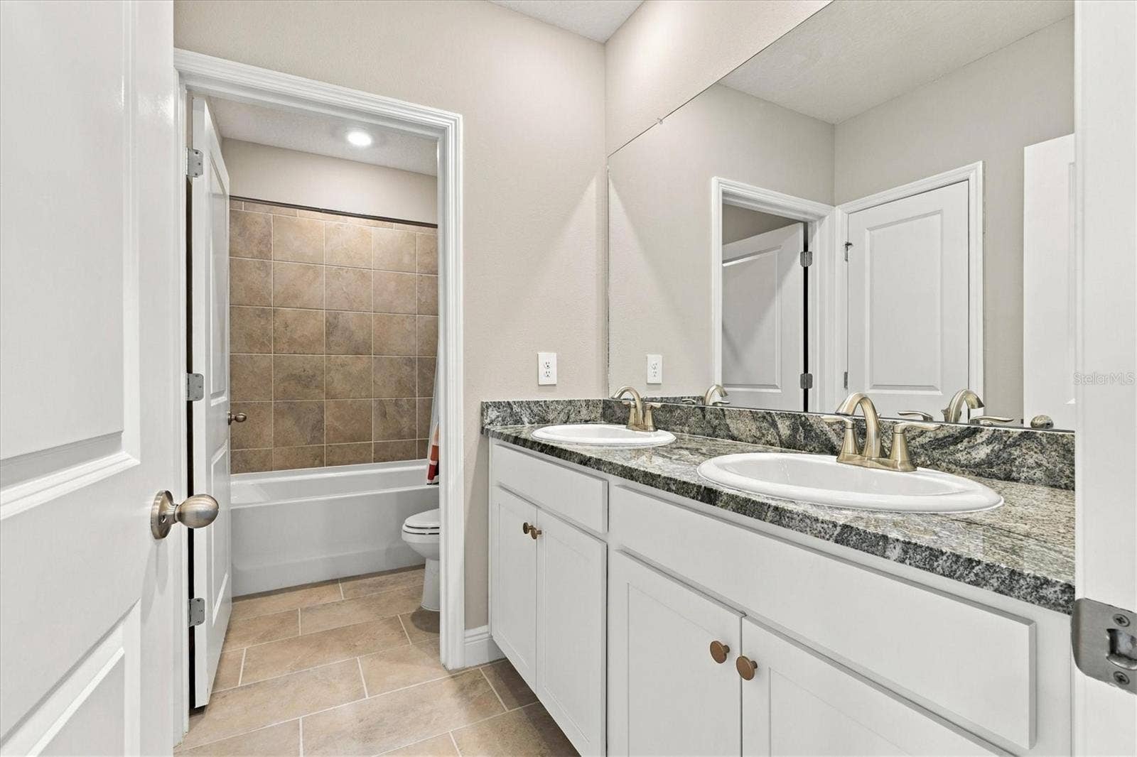 17808 CANTARINA COVE, Bradenton, FL 34211 17808 CANTARINA COVE, Bradenton, FL 34211