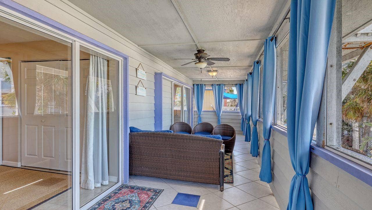 126 AVENIDA VENECCIA, Sarasota, FL 34242 126 AVENIDA VENECCIA, Sarasota, FL 34242