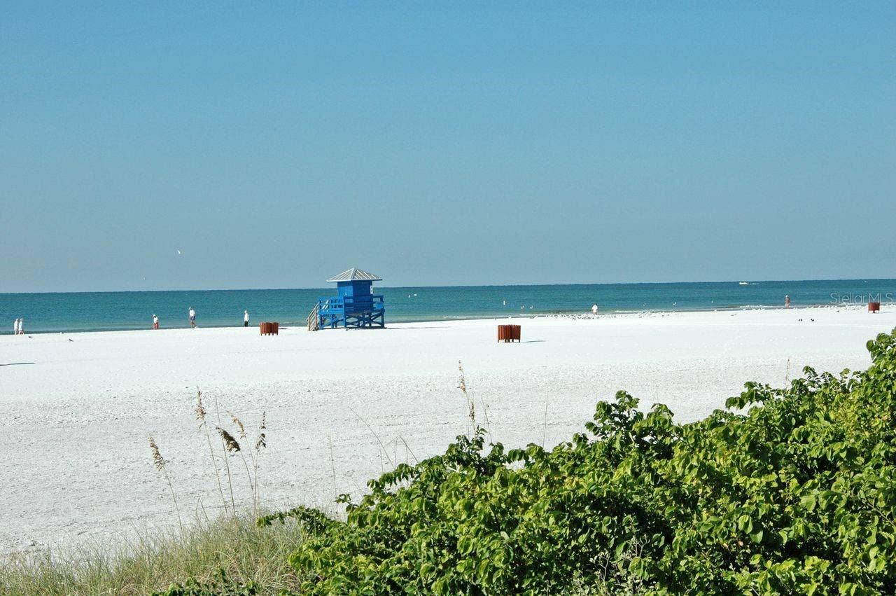126 AVENIDA VENECCIA, Sarasota, FL 34242 126 AVENIDA VENECCIA, Sarasota, FL 34242