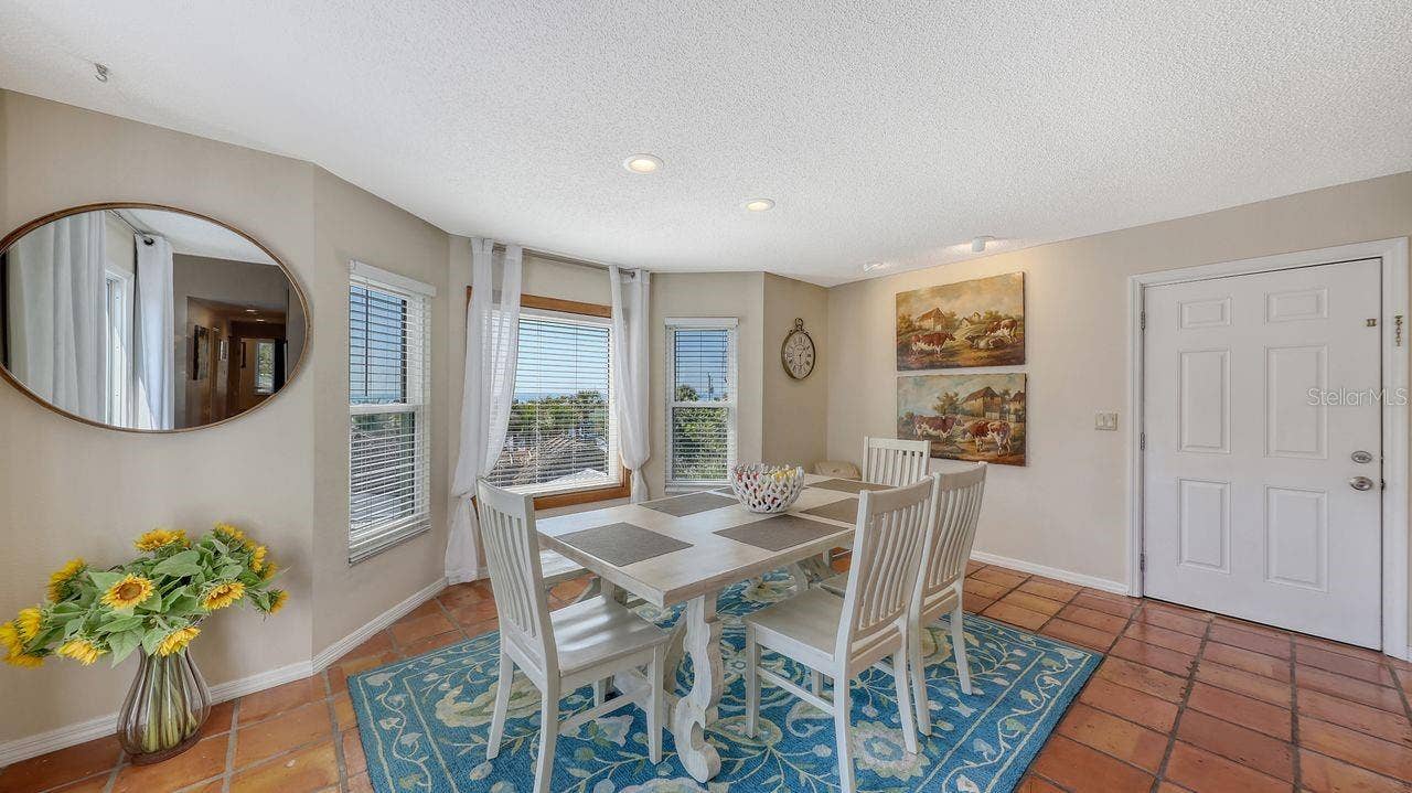 126 AVENIDA VENECCIA, Sarasota, FL 34242 126 AVENIDA VENECCIA, Sarasota, FL 34242