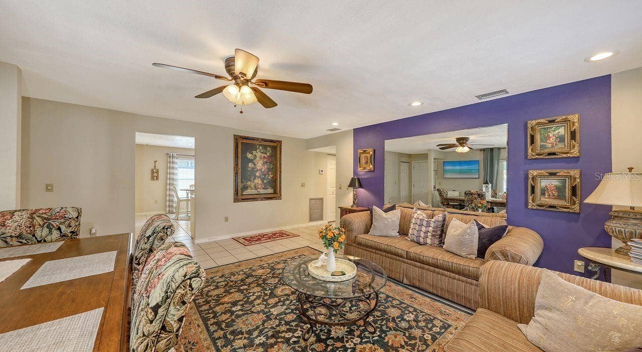 126 AVENIDA VENECCIA, Sarasota, FL 34242 126 AVENIDA VENECCIA, Sarasota, FL 34242