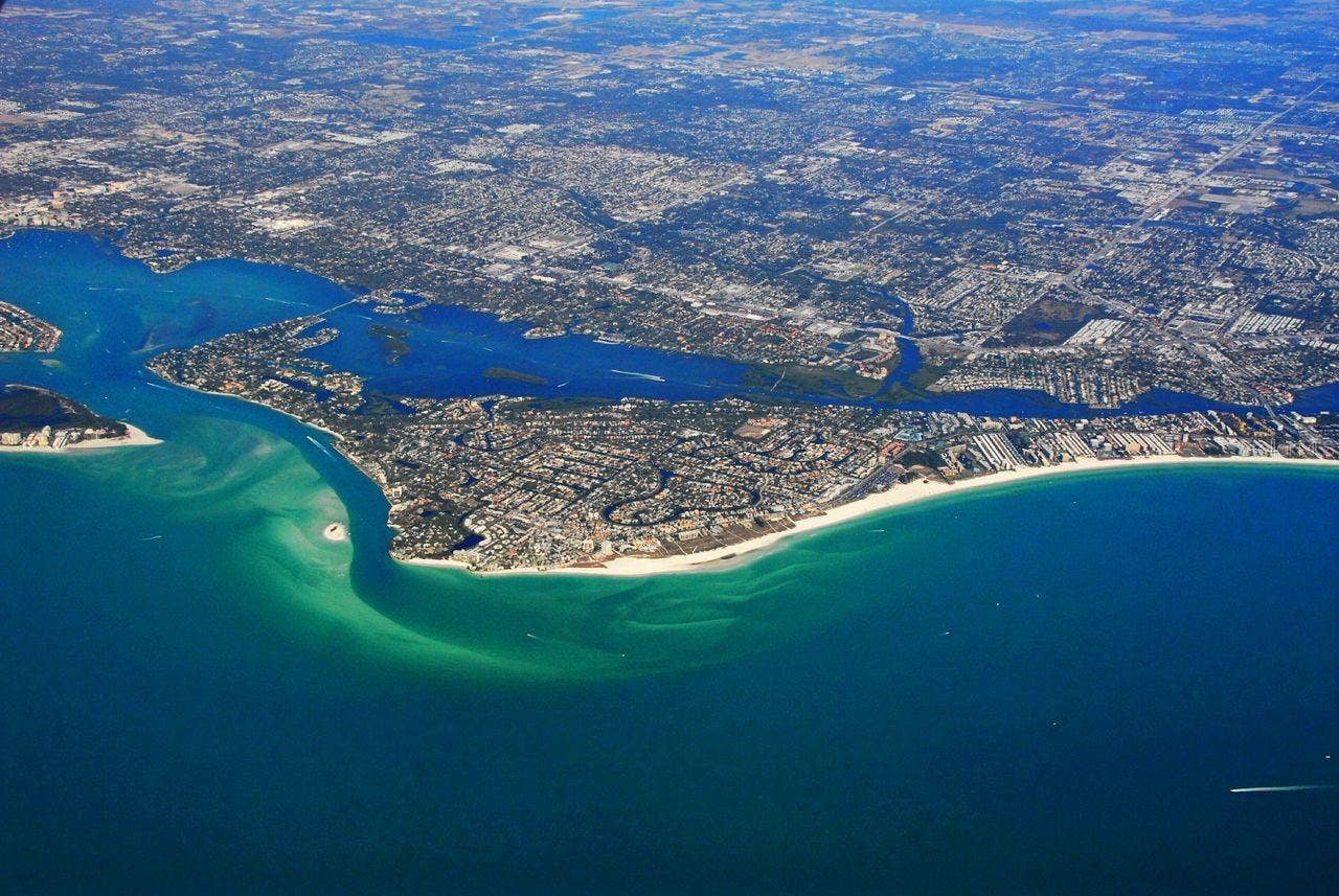 126 AVENIDA VENECCIA, Sarasota, FL 34242 126 AVENIDA VENECCIA, Sarasota, FL 34242