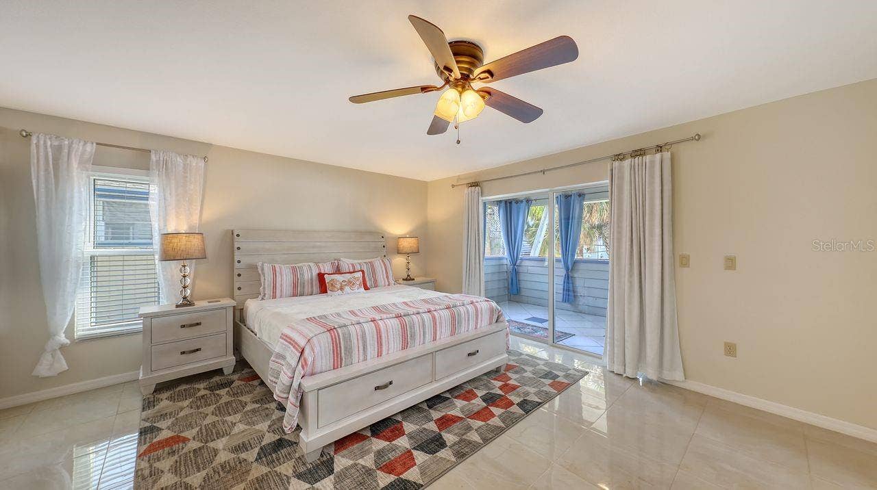 126 AVENIDA VENECCIA, Sarasota, FL 34242 126 AVENIDA VENECCIA, Sarasota, FL 34242