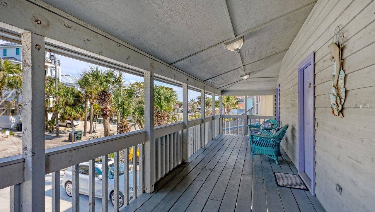 126 AVENIDA VENECCIA, Sarasota, FL 34242 126 AVENIDA VENECCIA, Sarasota, FL 34242