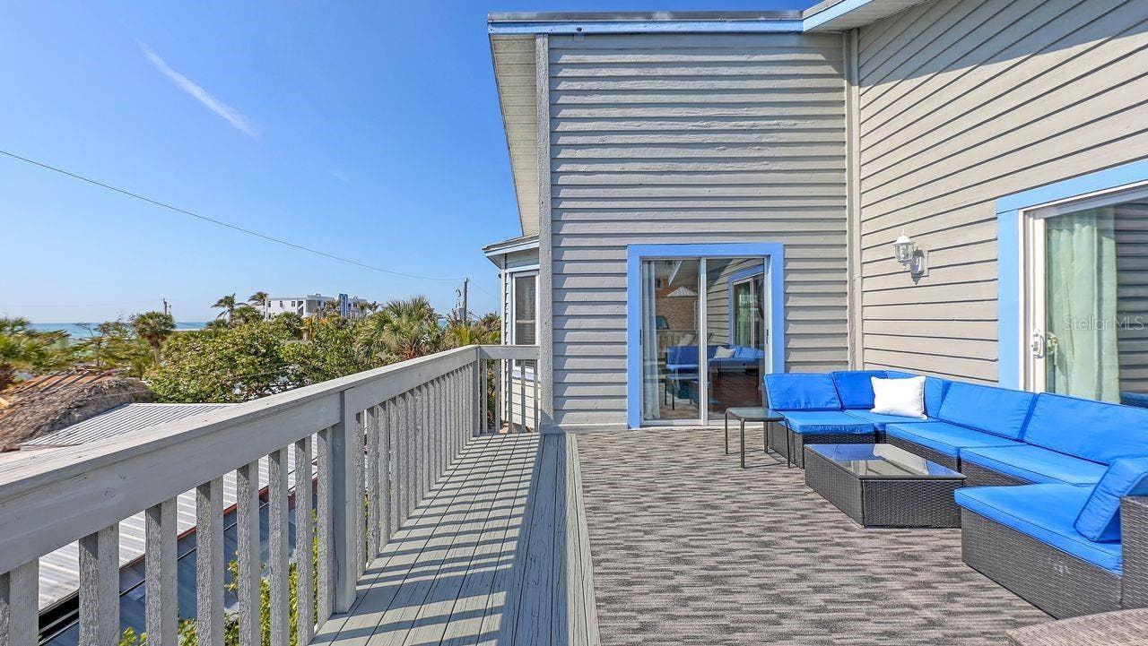 126 AVENIDA VENECCIA, Sarasota, FL 34242 126 AVENIDA VENECCIA, Sarasota, FL 34242