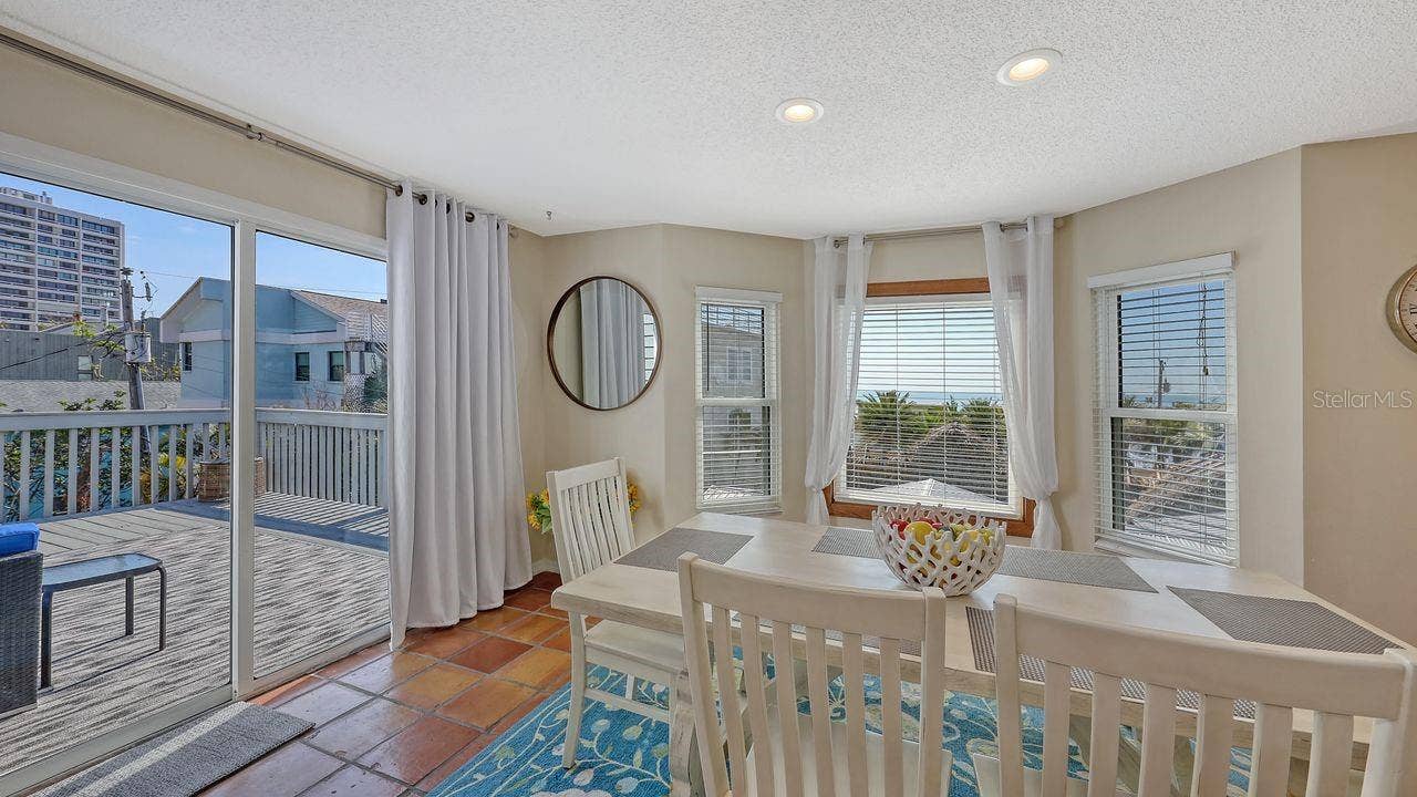 126 AVENIDA VENECCIA, Sarasota, FL 34242 126 AVENIDA VENECCIA, Sarasota, FL 34242