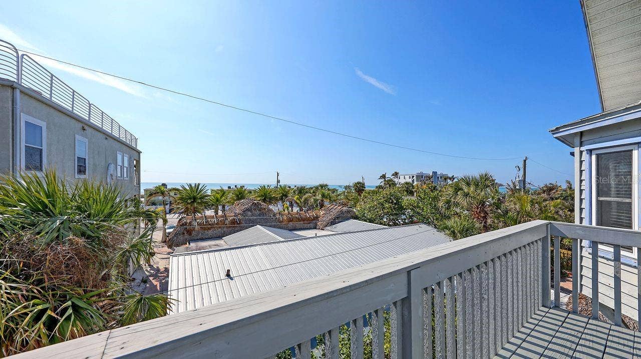 126 AVENIDA VENECCIA, Sarasota, FL 34242 126 AVENIDA VENECCIA, Sarasota, FL 34242