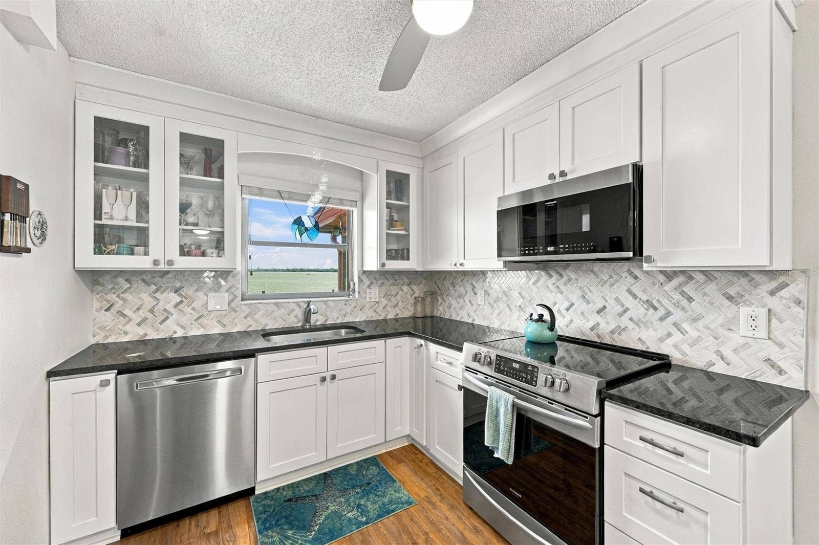3849 CATALINA DRIVE, Bradenton, FL 34210 3849 CATALINA DRIVE, Bradenton, FL 34210