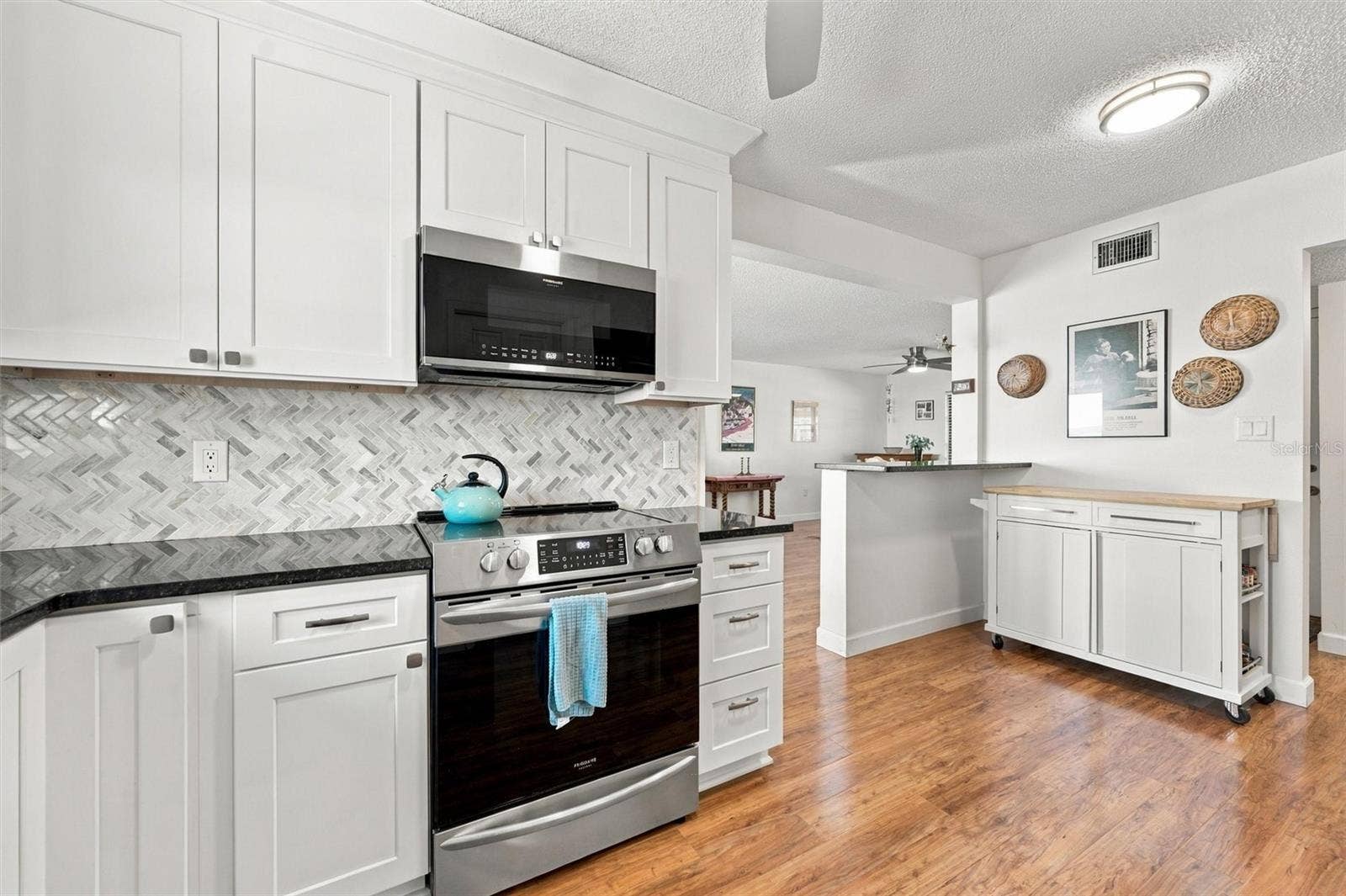 3849 CATALINA DRIVE, Bradenton, FL 34210 3849 CATALINA DRIVE, Bradenton, FL 34210