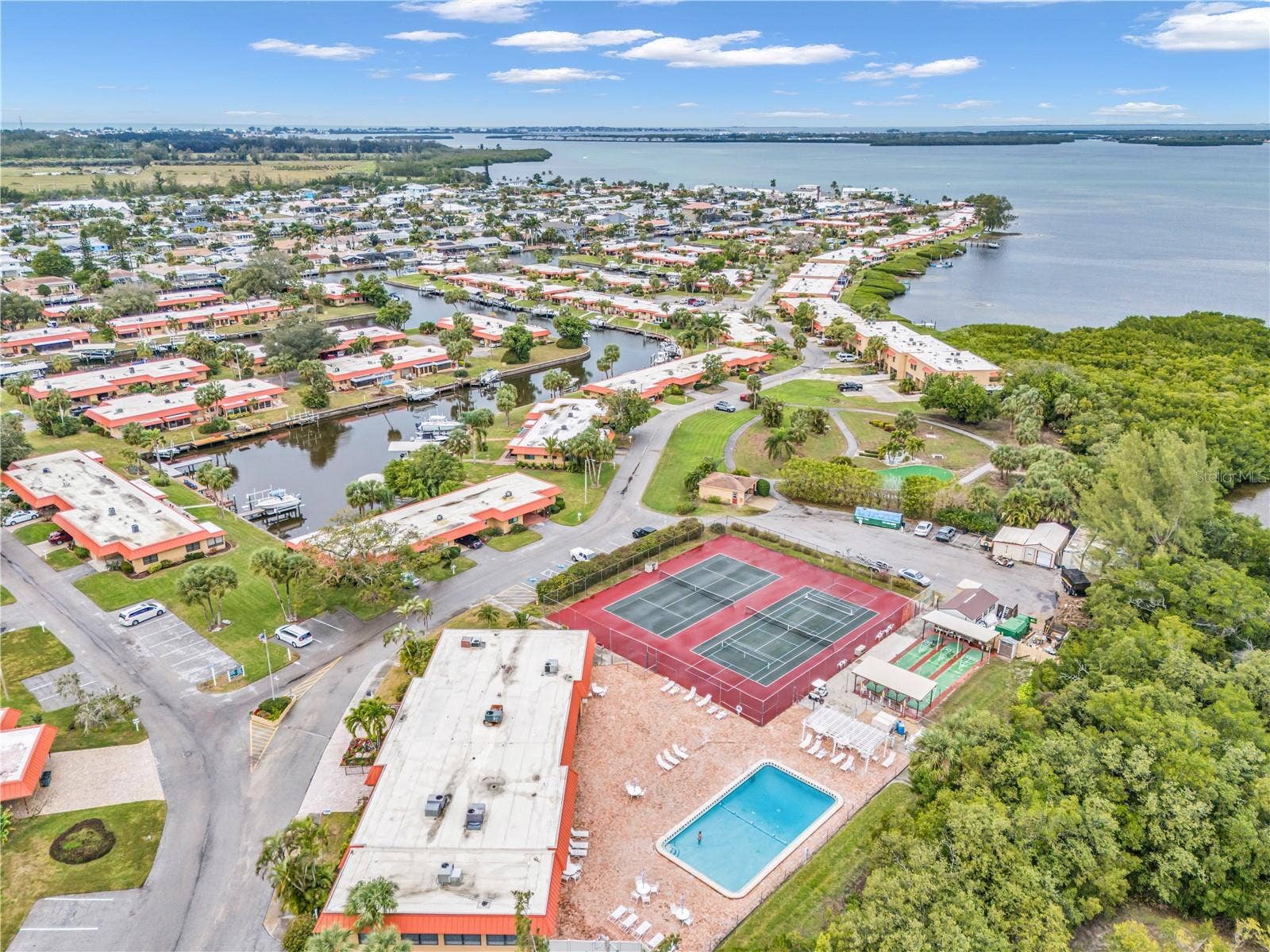 3849 CATALINA DRIVE, Bradenton, FL 34210 3849 CATALINA DRIVE, Bradenton, FL 34210