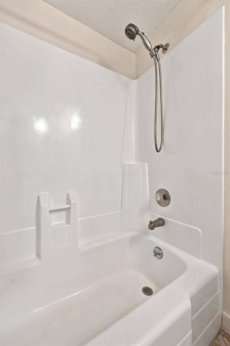 3849 CATALINA DRIVE, Bradenton, FL 34210 3849 CATALINA DRIVE, Bradenton, FL 34210