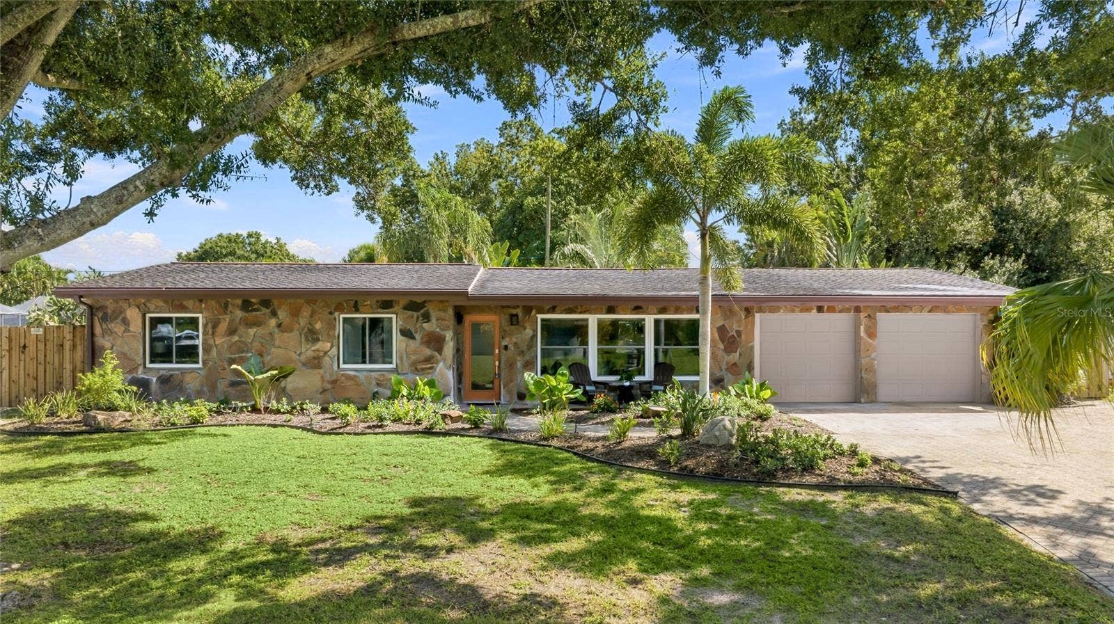 2630 SUNNYBROOK DRIVE, Sarasota, FL 34239 2630 SUNNYBROOK DRIVE, Sarasota, FL 34239