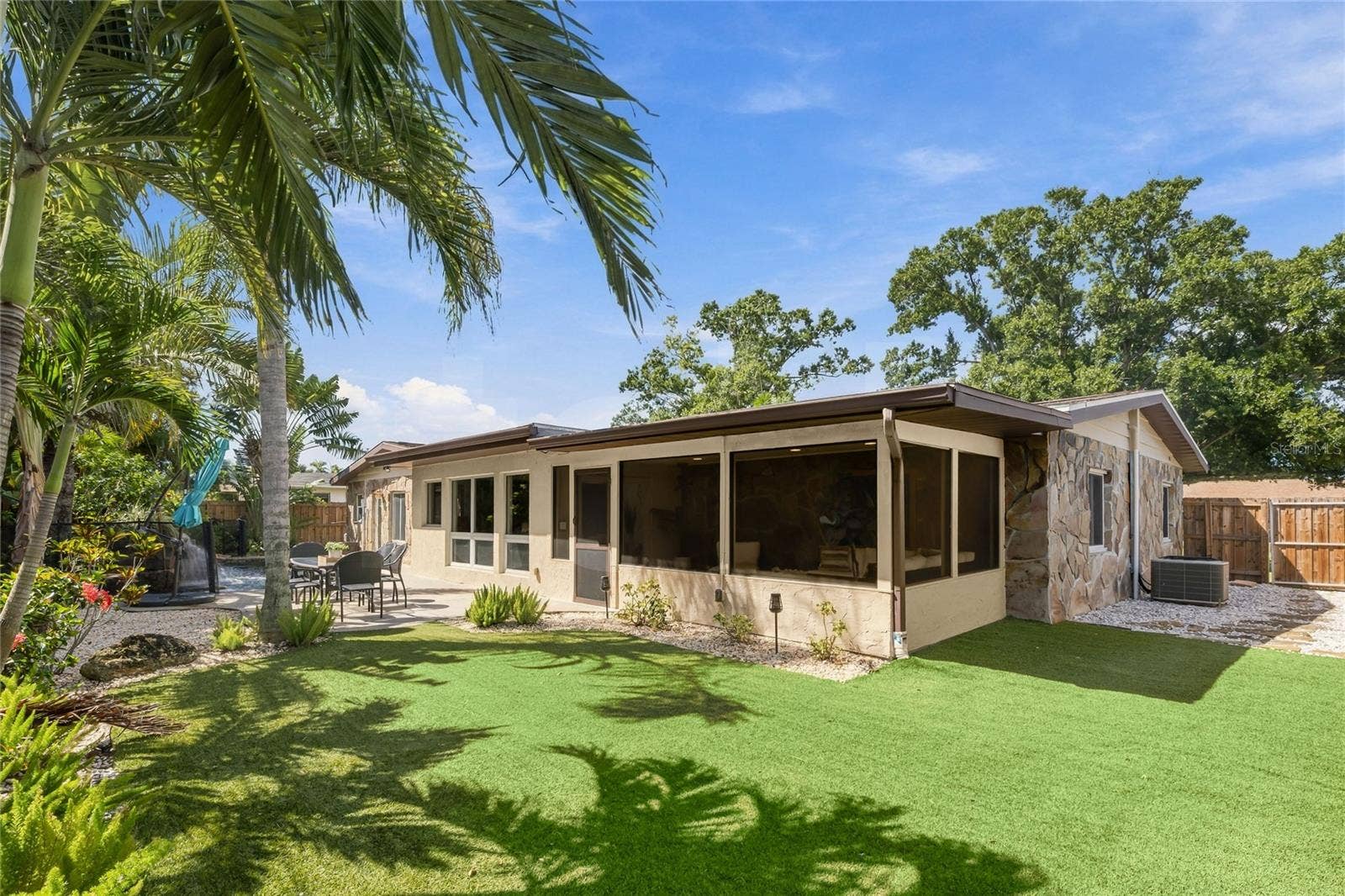 2630 SUNNYBROOK DRIVE, Sarasota, FL 34239 2630 SUNNYBROOK DRIVE, Sarasota, FL 34239