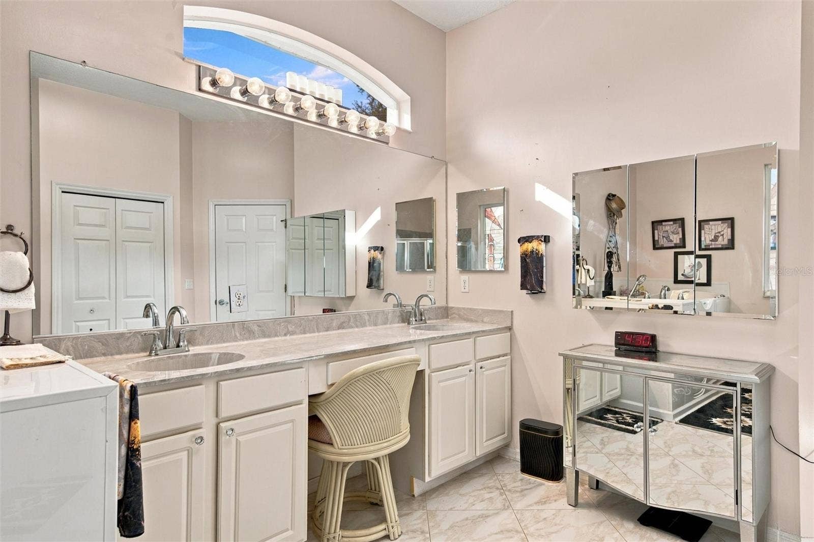 2223 PLATINUM DRIVE, Sun City Center, FL 33573 2223 PLATINUM DRIVE, Sun City Center, FL 33573