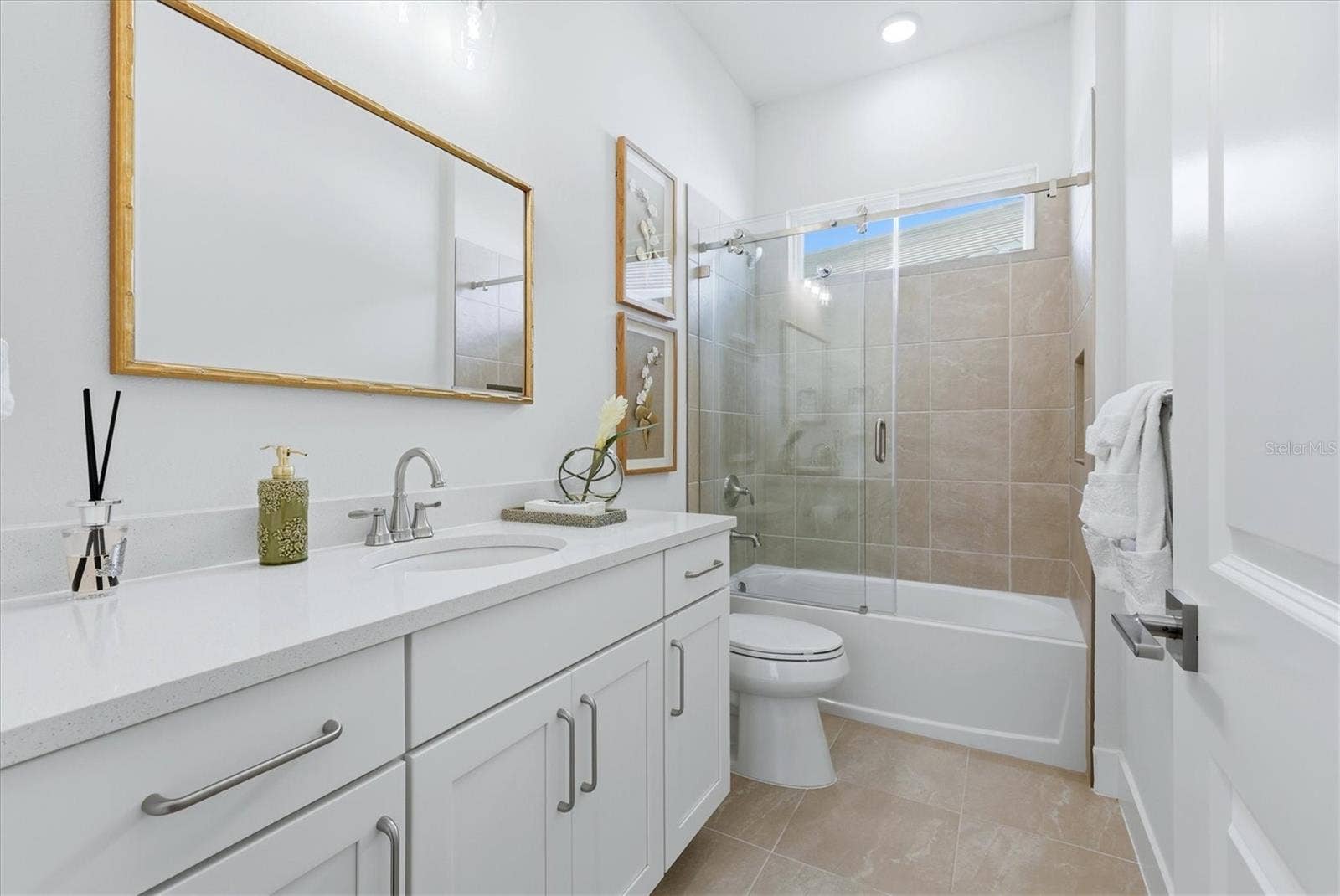 18504 FOXTAIL LOOP, Venice, FL 34293 18504 FOXTAIL LOOP, Venice, FL 34293