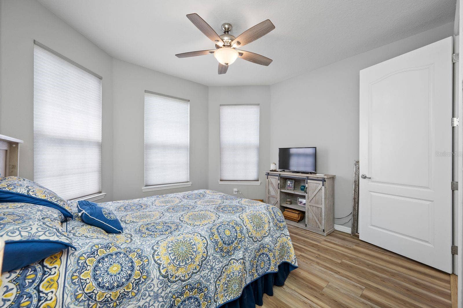 5016 BELLA ARMONIA CIRCLE, Wimauma, FL 33598 5016 BELLA ARMONIA CIRCLE, Wimauma, FL 33598