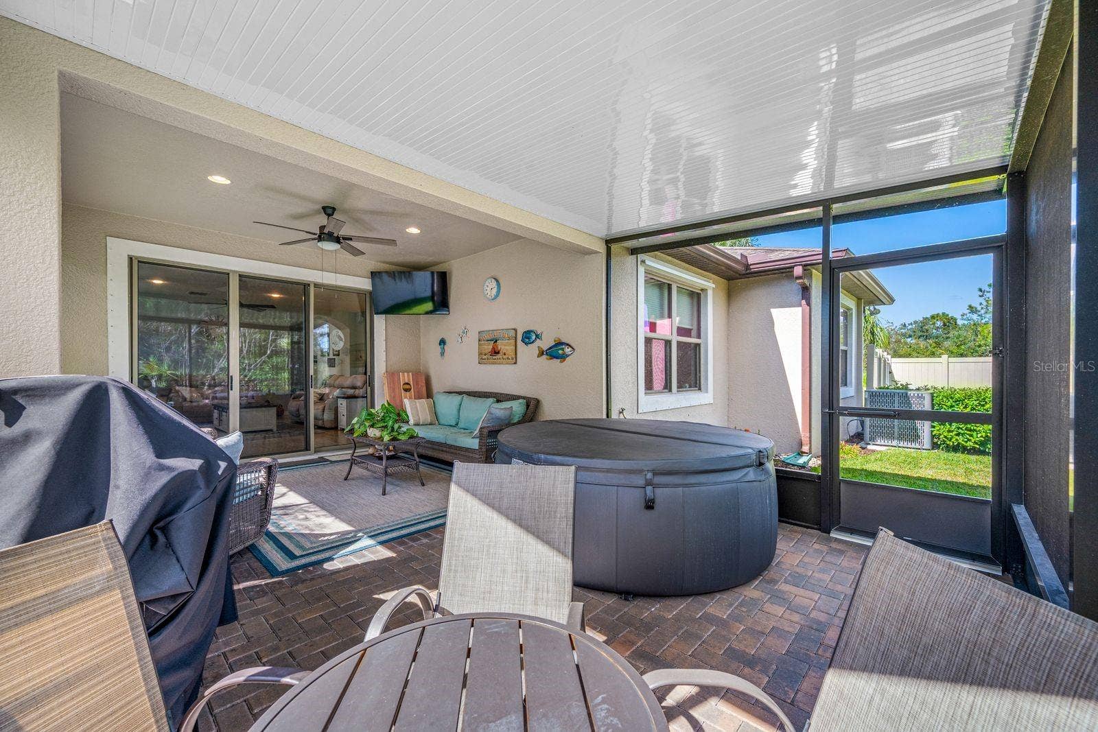 5016 BELLA ARMONIA CIRCLE, Wimauma, FL 33598 5016 BELLA ARMONIA CIRCLE, Wimauma, FL 33598